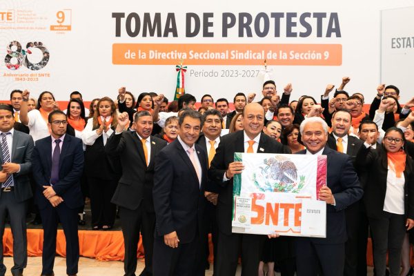 SNTE - TOMA DE PROTESTA SECC 9_-4 (1)