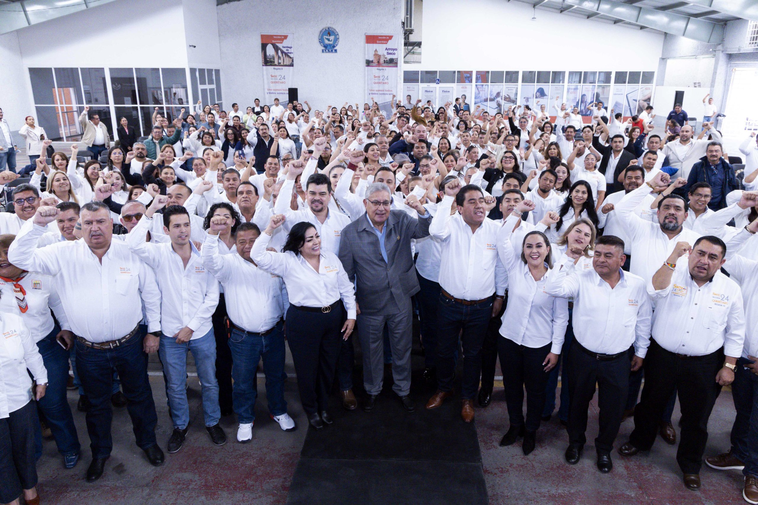 Diálogo y negociación, la ruta del SNTE para dignificar al magisterio